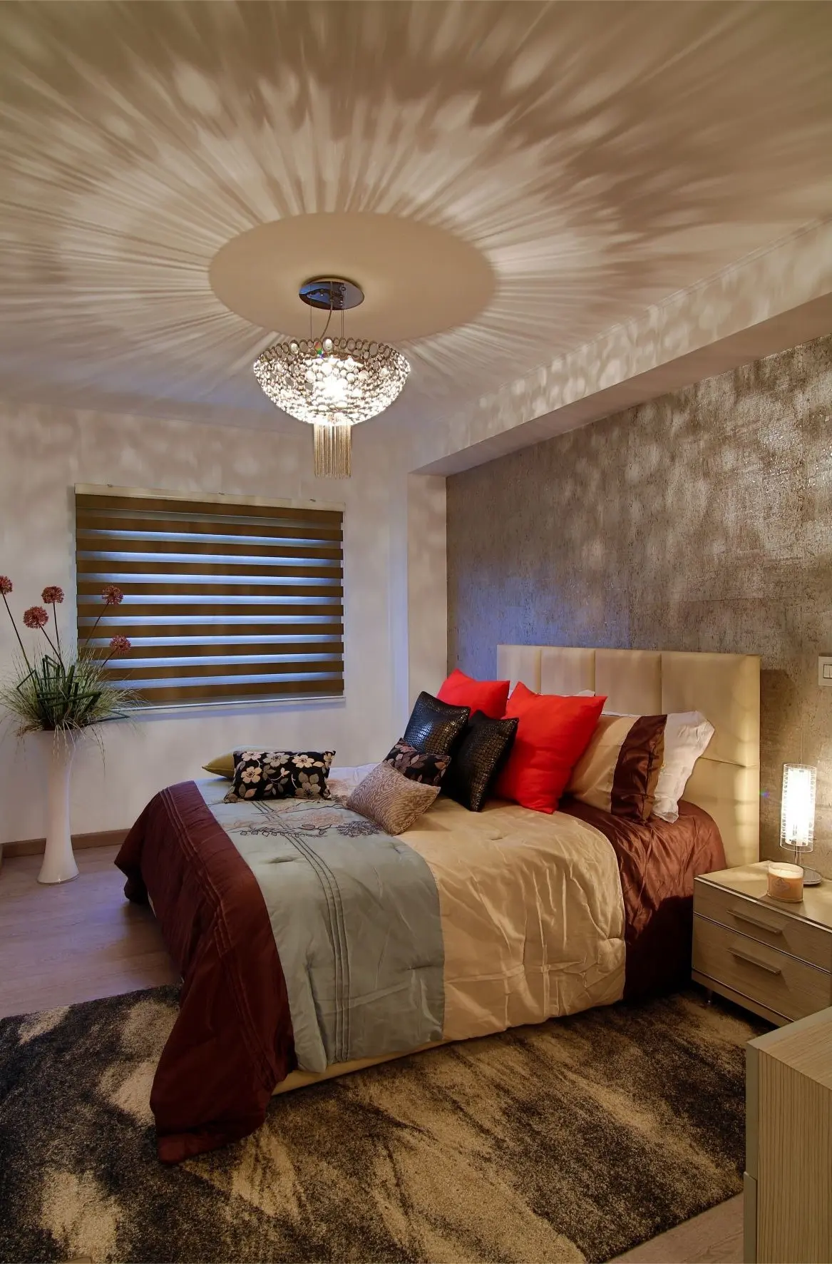 Bedroom with high contrasts