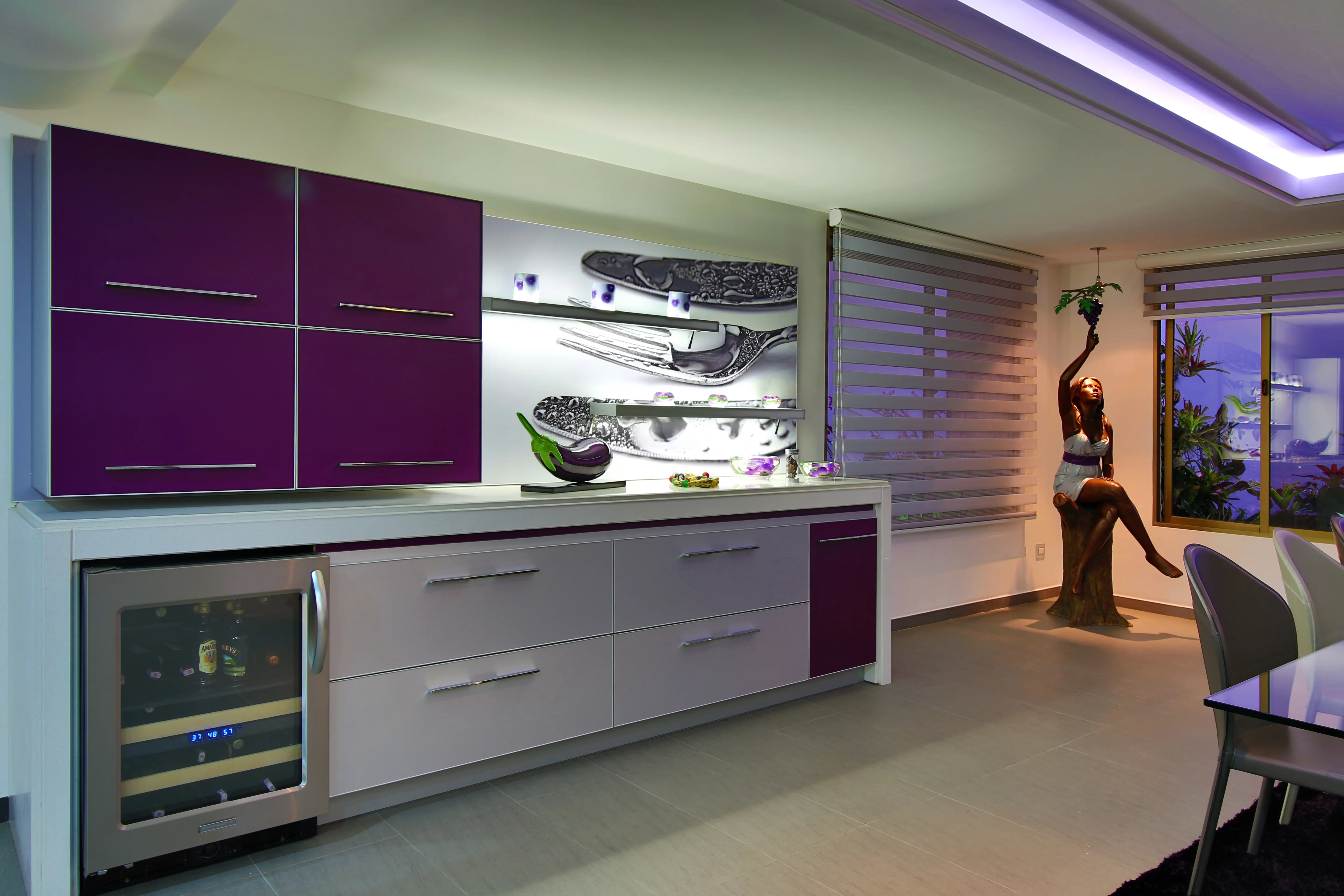 Bar with purple details
